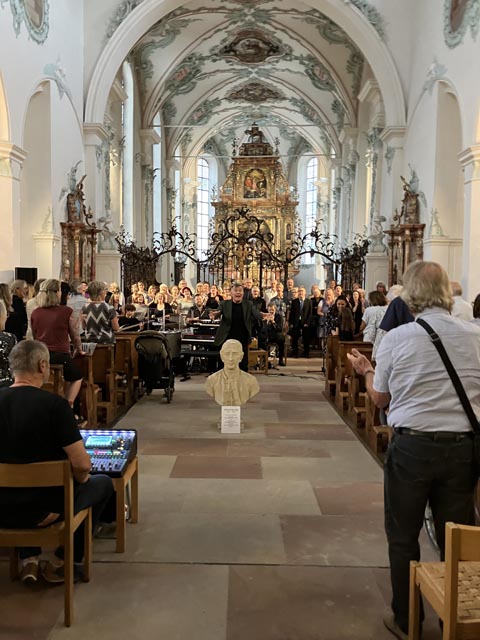 Gospelfamily erfreute das Publikum in der Stadtkirche Rheinfelden mit kraftvollen Stimmen. Foto: zVg