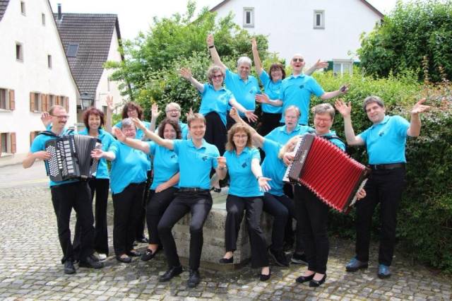 Für musikalische Akzente sorgt das Harmonika Orchester Möhlin. Foto: zVg