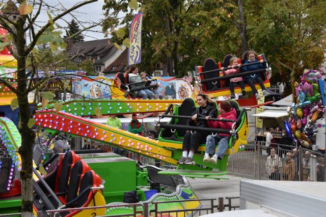 Eine bewährte Attraktion: Der Luna-Park vor dem Schulhaus Burgmatt