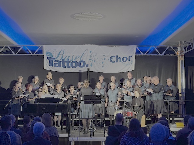 Der Basel Tattoo Chor gab sein erstes eigenständiges Konzert, unabhängig vom Basel Tattoo, im Bata Club Haus in Möhlin. Foto: Lilia Staiger