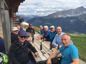 Die Männer des MTV Wil wanderten zwei Tage in den Bündner Bergen. Foto: zVg