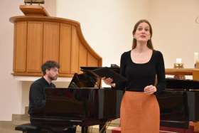 Anna Juniki und Benedek Horváth sorgten für virtuose Momente in der reformierten Kirche Möhlin. Foto: zVg